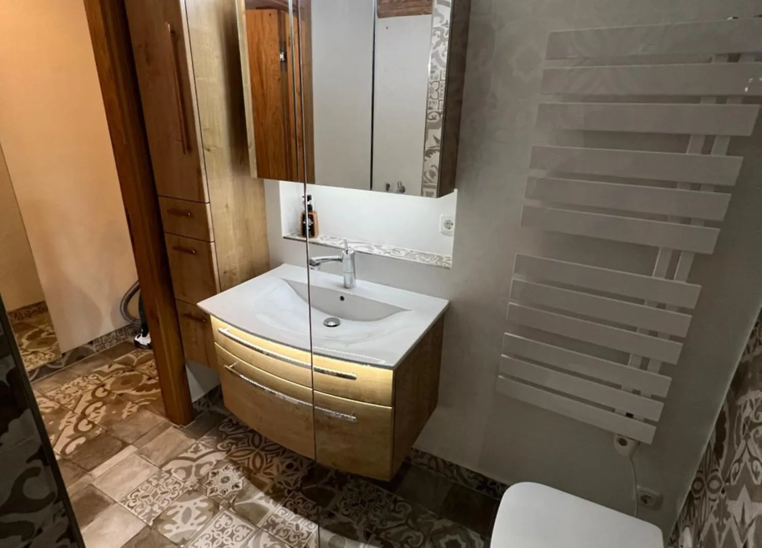 Apartman Lifestyle Wohnung Mit Terrasse Und Garten Augsburg Németország